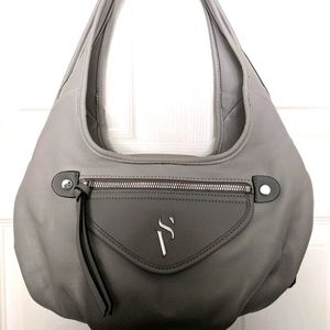 Like new! Simply Vera Vera Wang bag